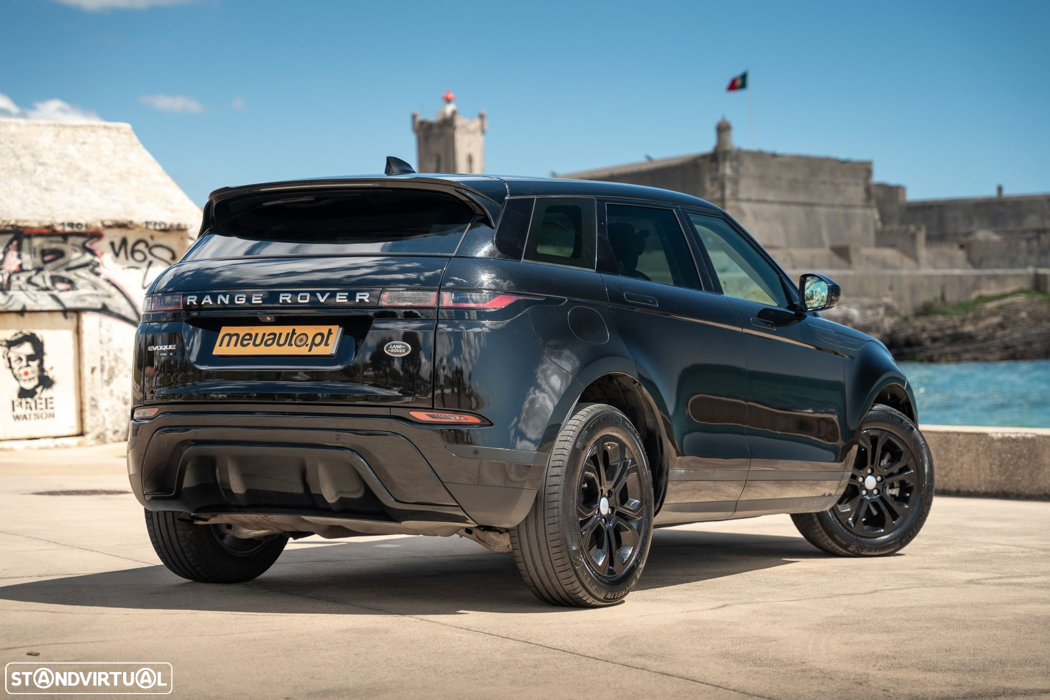 Land Rover Range Rover Evoque 2.0 D150 AWD SE Auto - 9