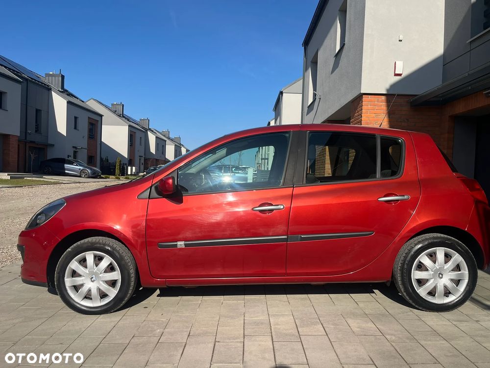 Renault Clio 1.2 16V 75 Expression - 3