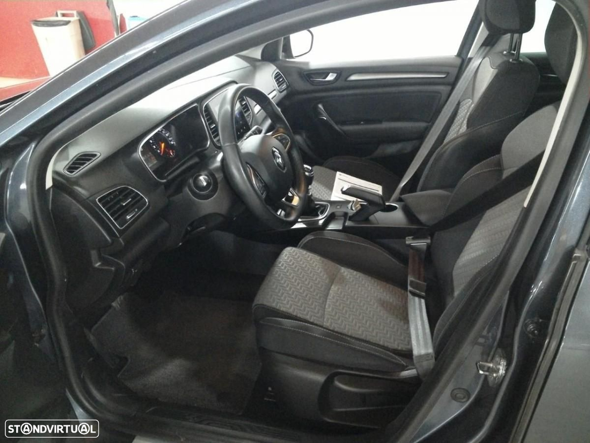 Renault Mégane Sport Tourer 1.5 Blue dCi Limited - 6
