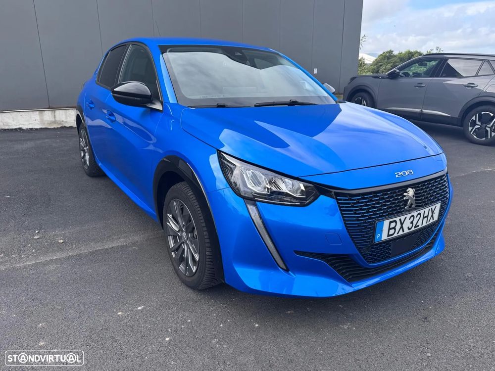 Peugeot e-208 Allure Pack - 3