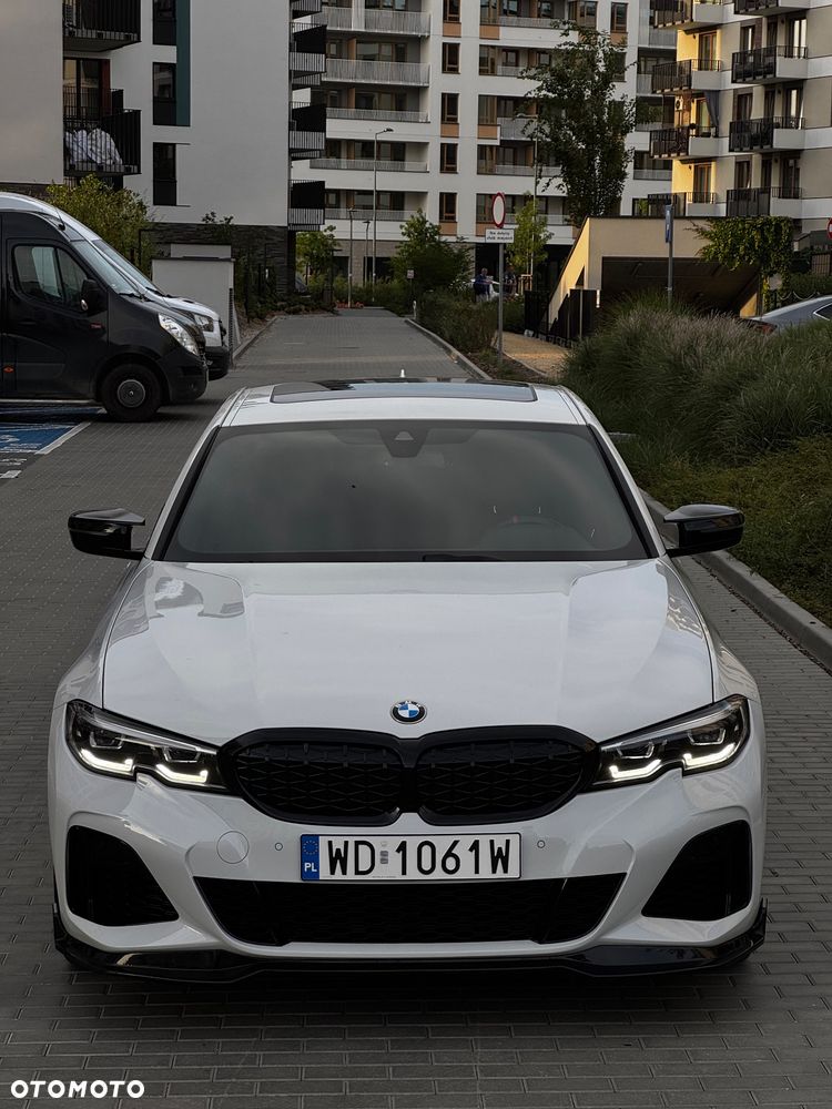 BMW Seria 3 330i xDrive M Sport - 1