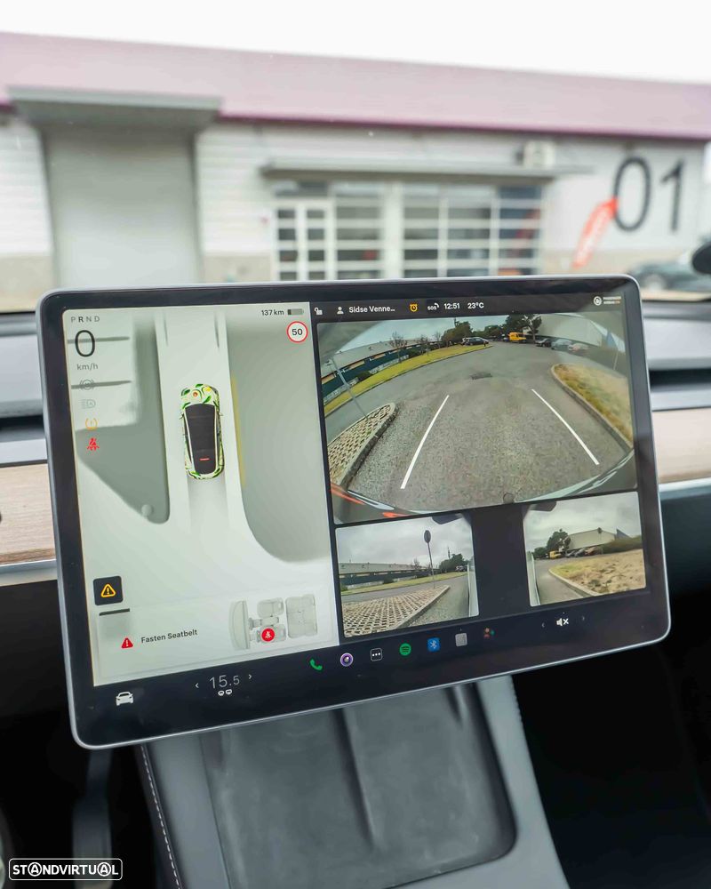 Tesla Model Y Long Range Dual Motor AWD - 19