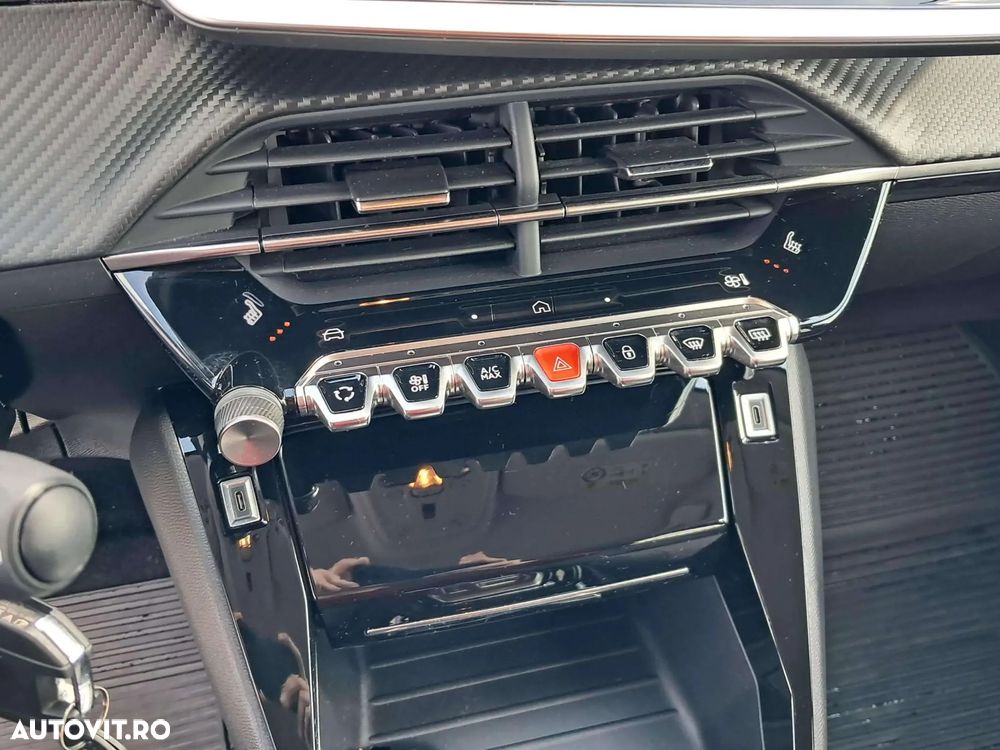 Peugeot 208 1.2L e-DCS6 MHEV Allure - 10