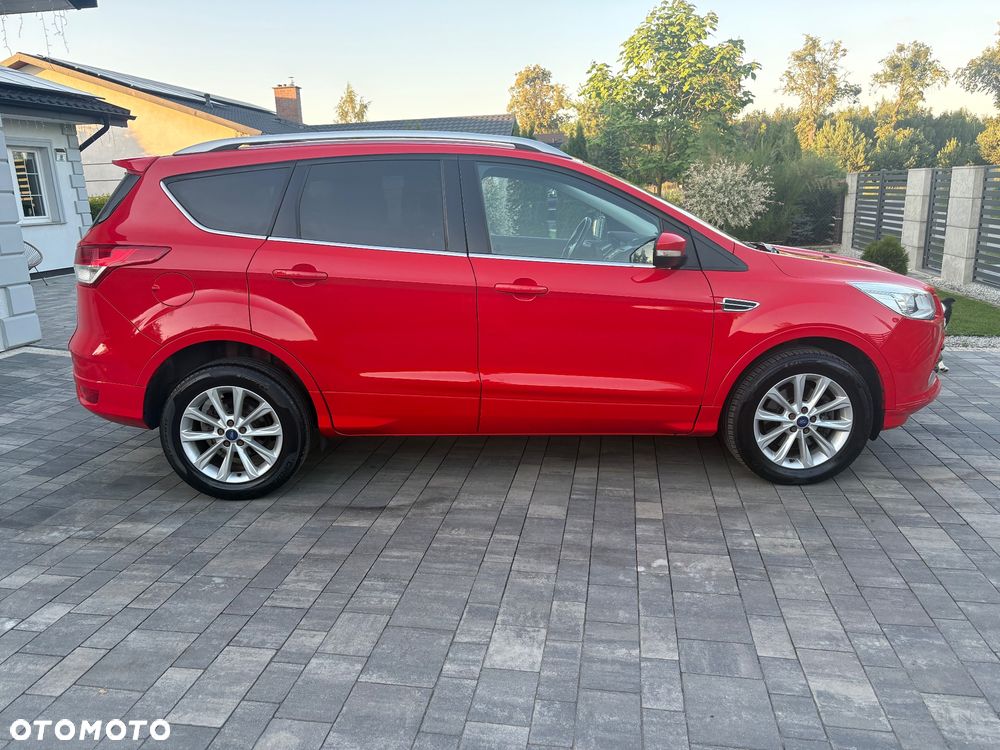 Ford Kuga 2.0 TDCi 2x4 Titanium - 18