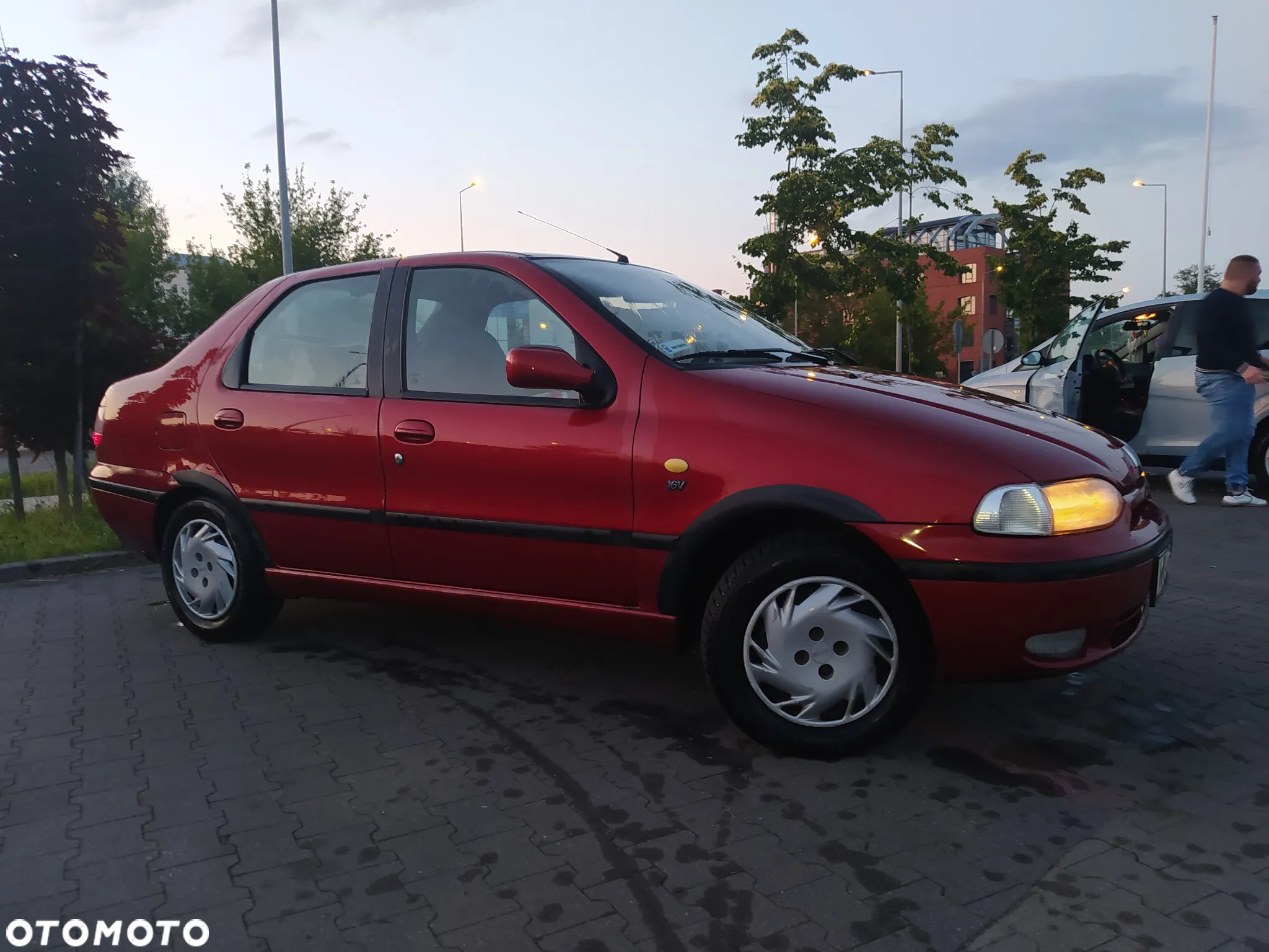 Fiat Siena 100 16V HL - 2