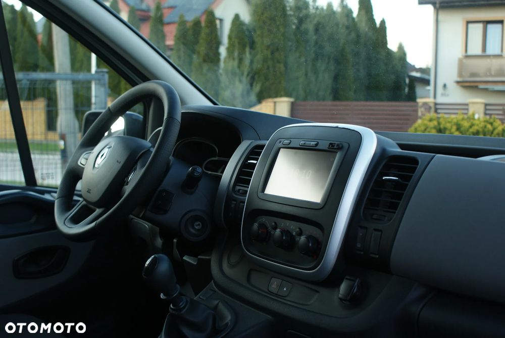 Renault Trafic - 13