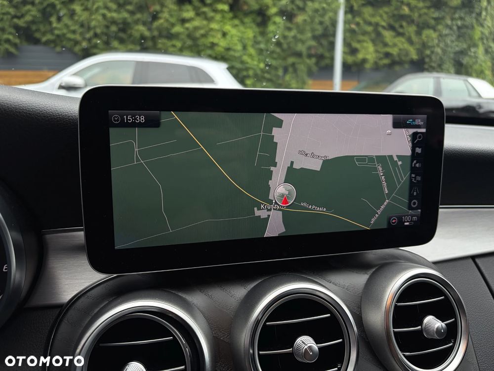 Mercedes-Benz Klasa C 220 d 9G-TRONIC - 28