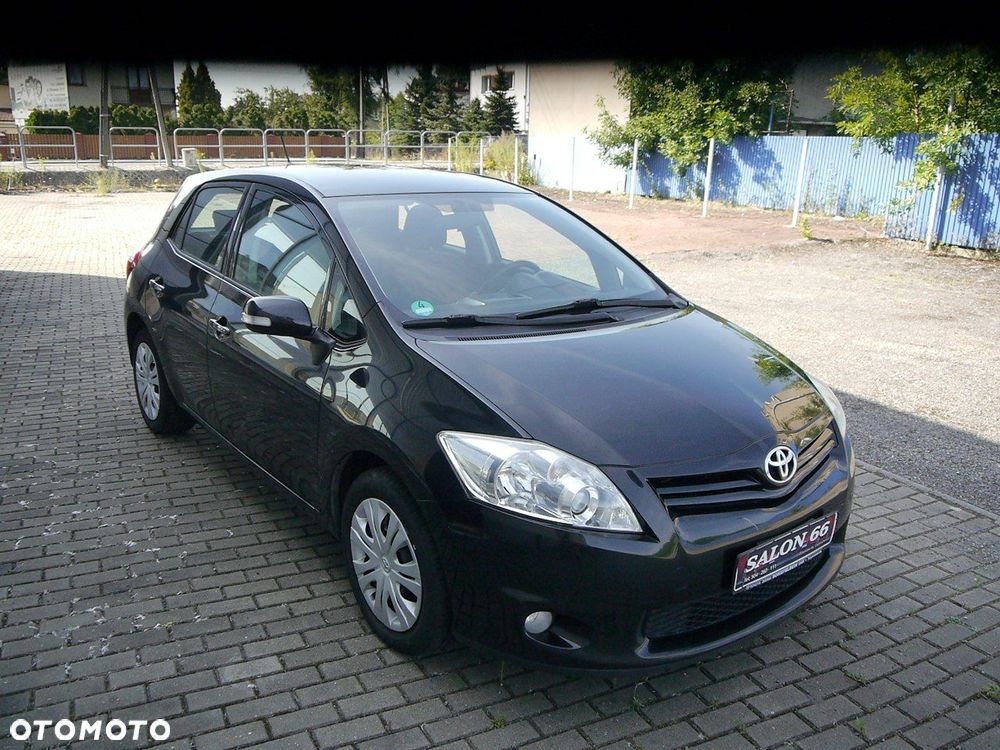 Toyota Auris 1.33 VVT-i Terra - 4