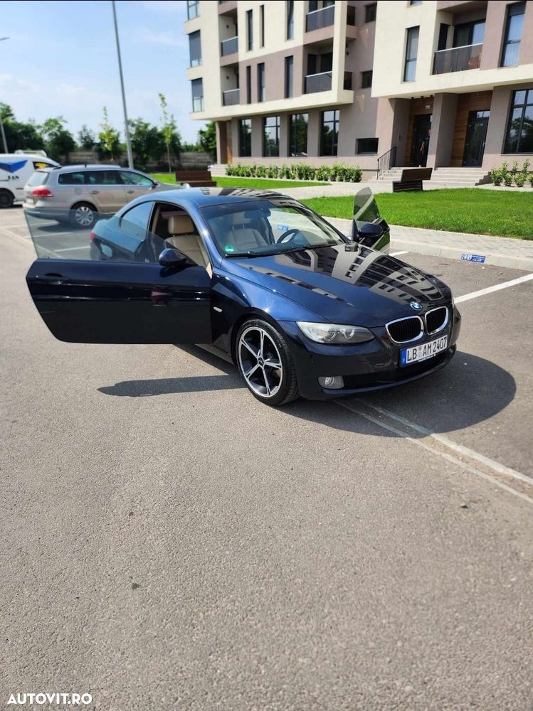 BMW Seria 3 320i - 1