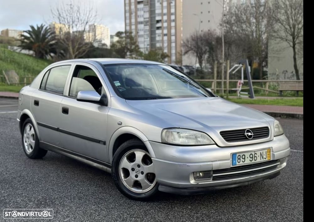 Opel Astra 1.4 100 - 4