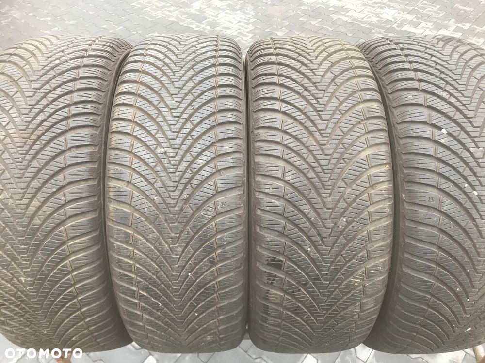 Opony Kumho Wielosezon 225/50R18 Komplet 2025 Nowe - 1