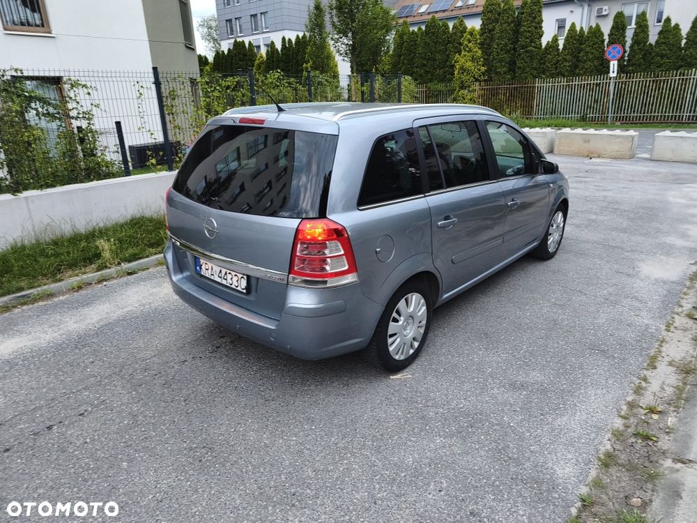 Opel Zafira - 2