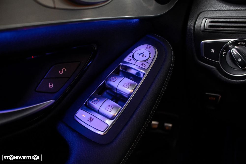 Mercedes-Benz GLC 300 e 4Matic 9G-TRONIC AMG Line - 17