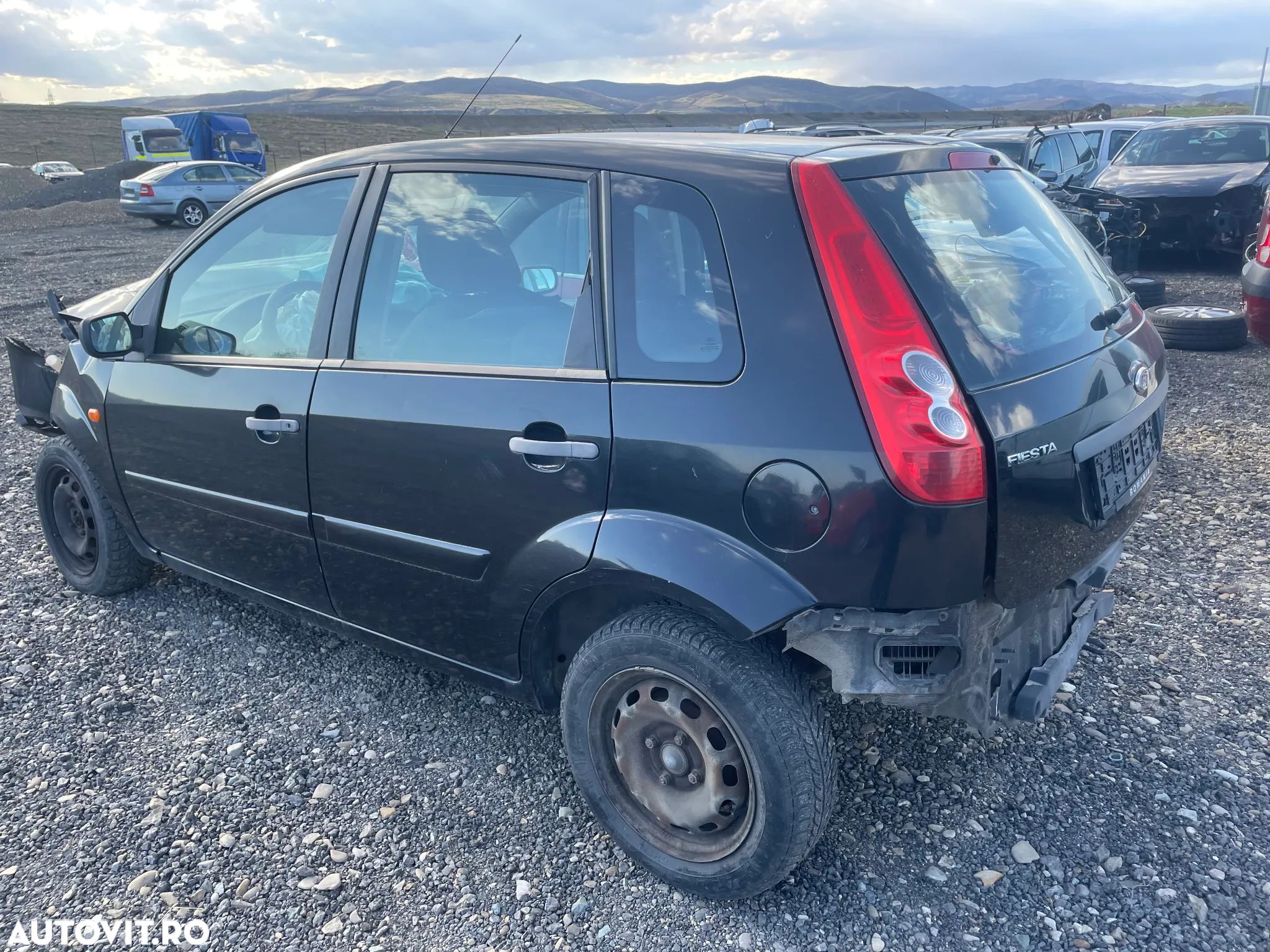 Dezmembram Ford Fiesta 1.25 FUJA - 1
