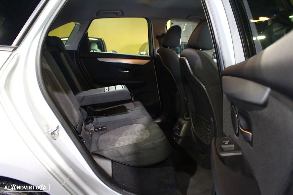 BMW 225xe Active Tourer Line Luxury - 18