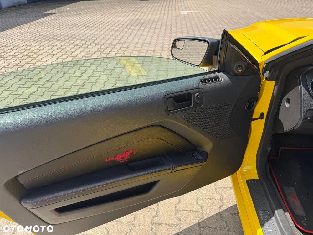 Ford Mustang 3.7 V6 - 10