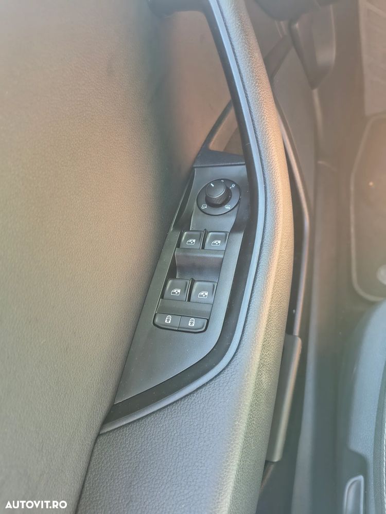 Skoda Superb 2.0 TDI DSG Ambition - 10