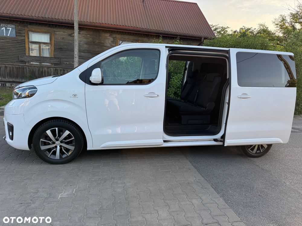 Toyota Proace Verso ver-2-0--l--d--4d-5--si-family-compact - 11