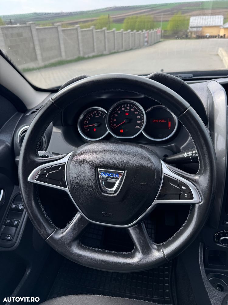 Dacia Duster 1.5 dCi 4x2 Prestige - 9