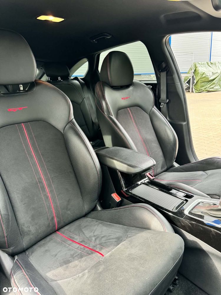 Kia ProCeed 1.6 T-GDI GT DCT - 17