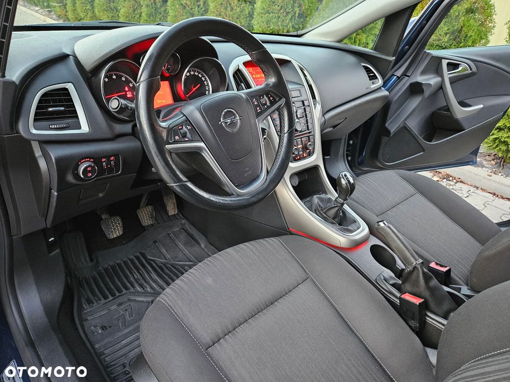 Opel Astra 1.4 Turbo Sports Tourer - 12