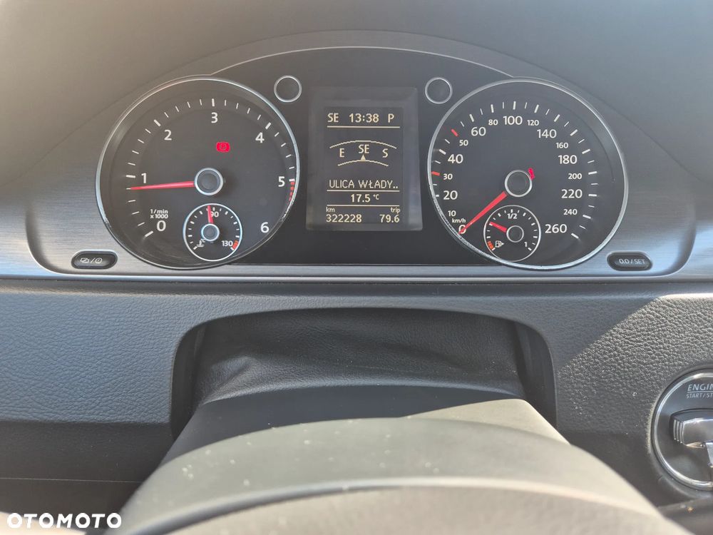 Volkswagen Passat 2.0 TDI Comfortline DSG - 28