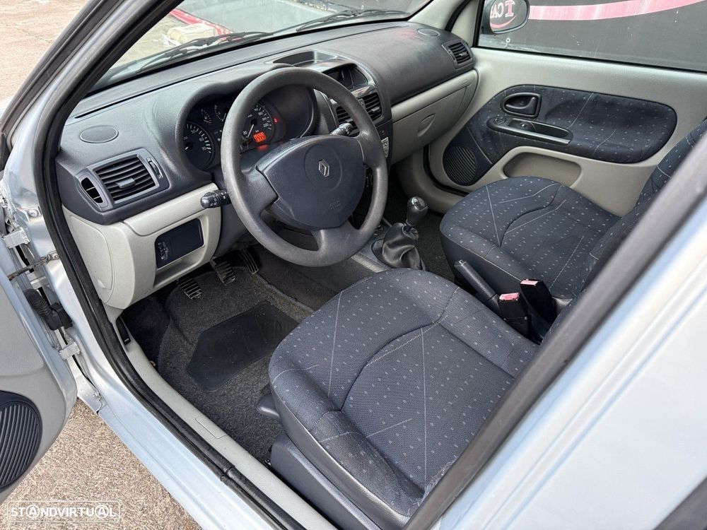 Renault Clio 1.5 dCi Dynamique Luxe - 4