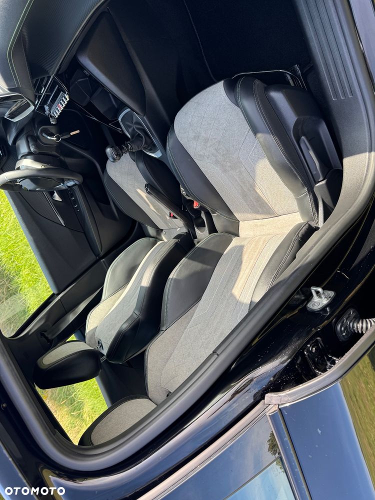 Peugeot 2008 - 30