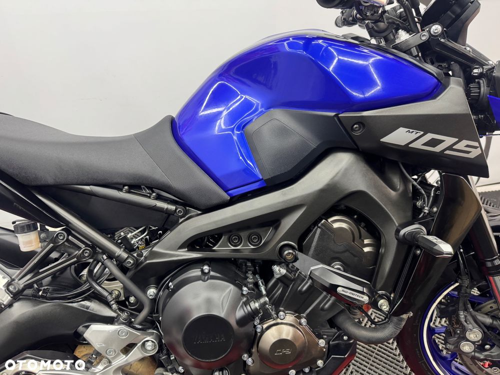Yamaha MT - 32