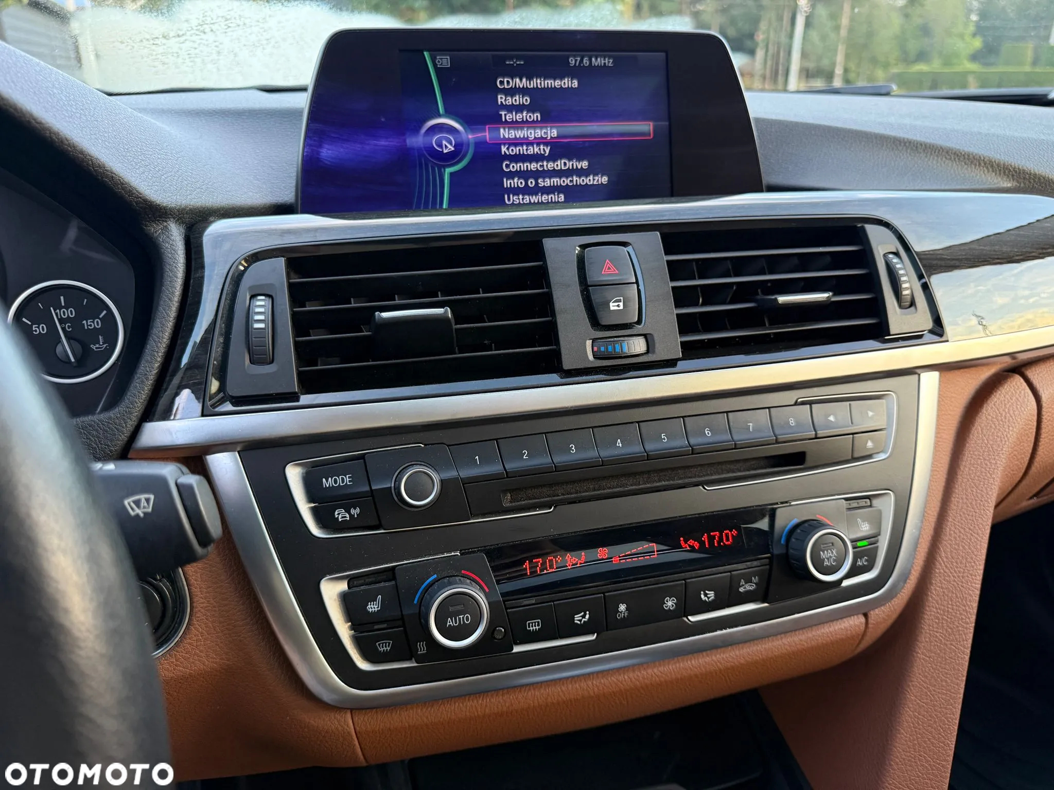 BMW Seria 3 330d Touring xDrive Sport-Aut Blue Performance Luxury Line - 27