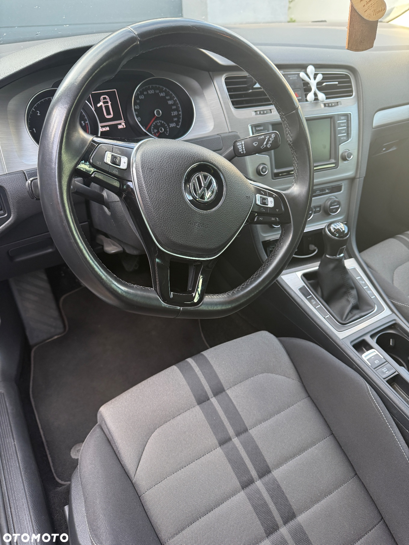 Volkswagen Golf VII 1.6 TDI BMT Comfortline - 15