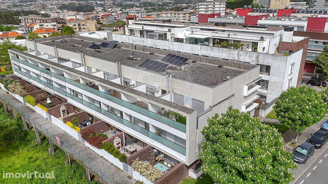 Moradia T4 para venda - Grande imagem: 2/42