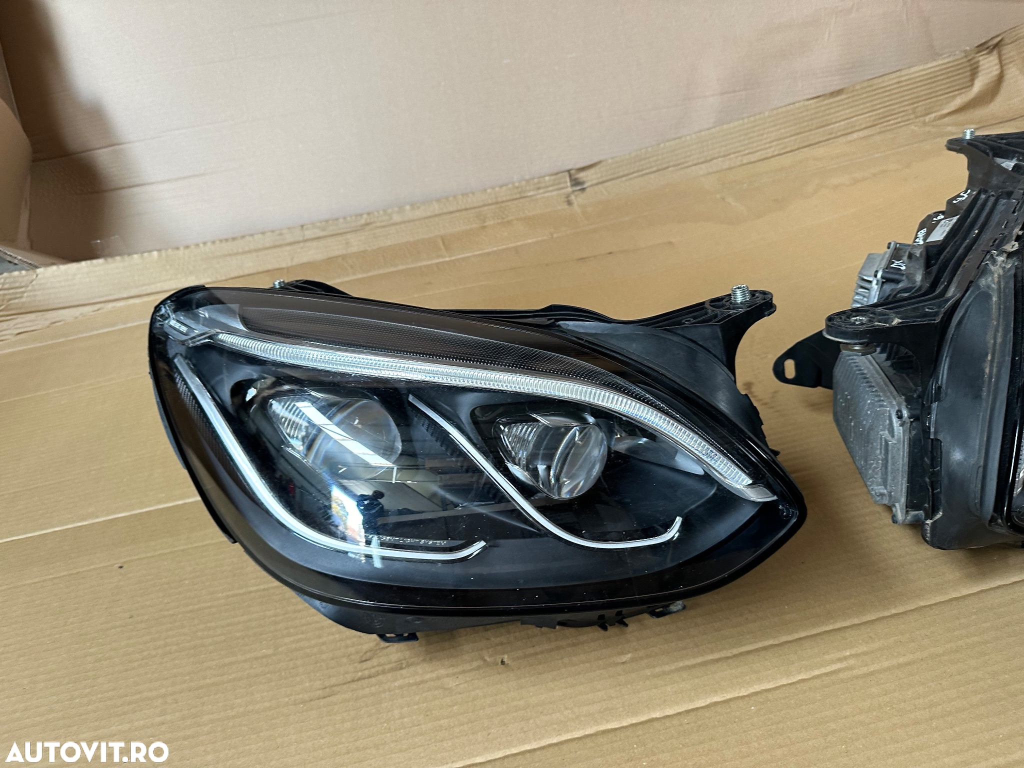 Far complet stanga si dreapta MERCEDES SLC W172 an 2016-2020 fara defecte cod A1729063501, A1729069100 - 3