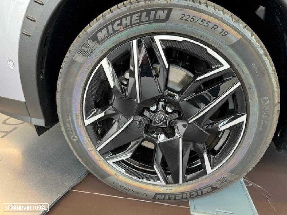 Peugeot 5008 1.2 Hybrid Allure e-DCS6 - 18