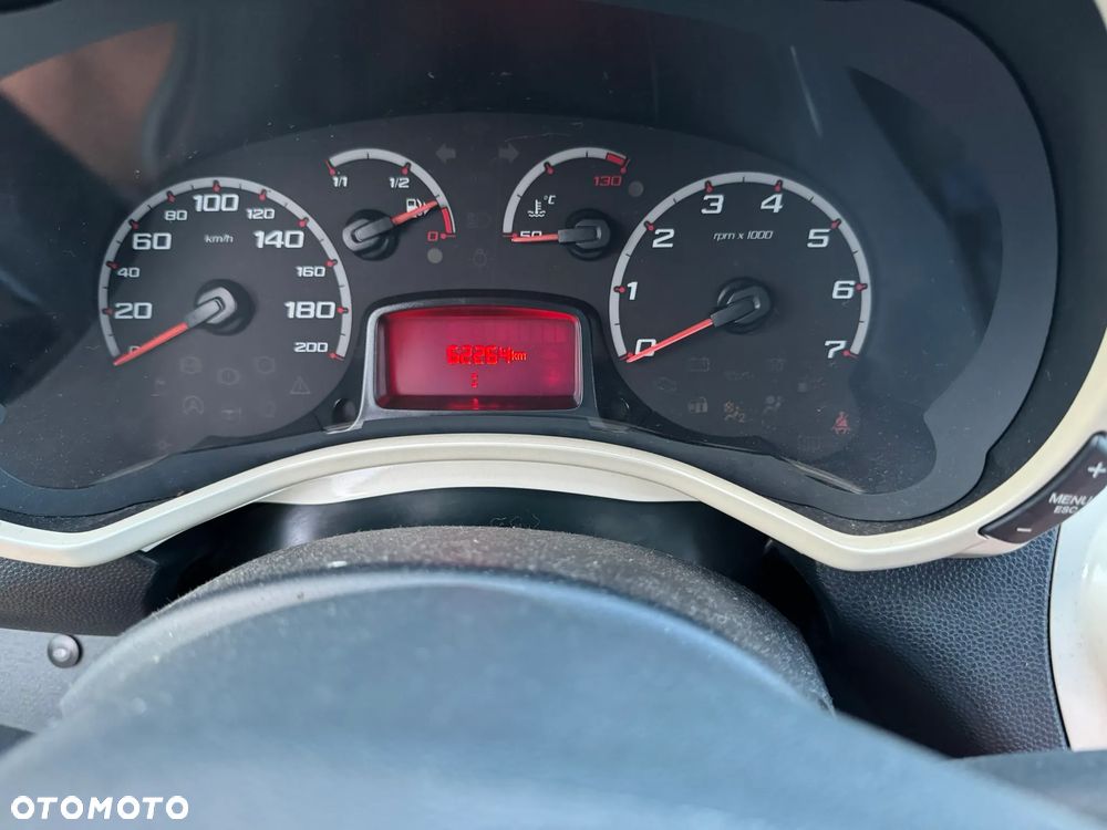 Ford KA 1.2 Titanium+ EU5 - 10