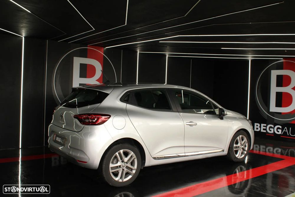 Renault Clio - 39