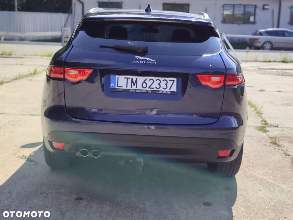 Jaguar F-Pace - 4