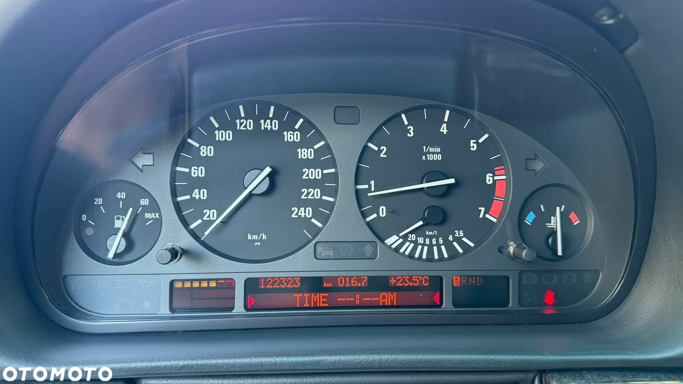 BMW Seria 7 740i - 15