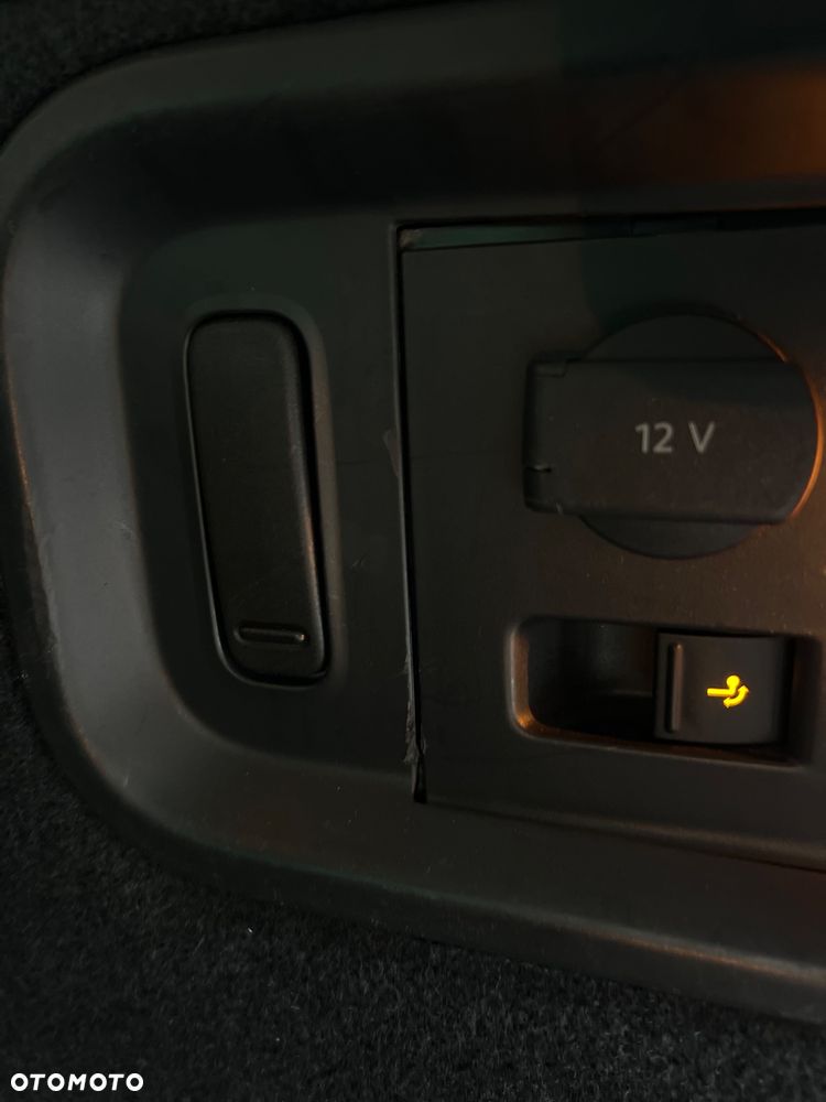 Volkswagen Sharan 2.0 TDI BMT Comfortline DSG - 11