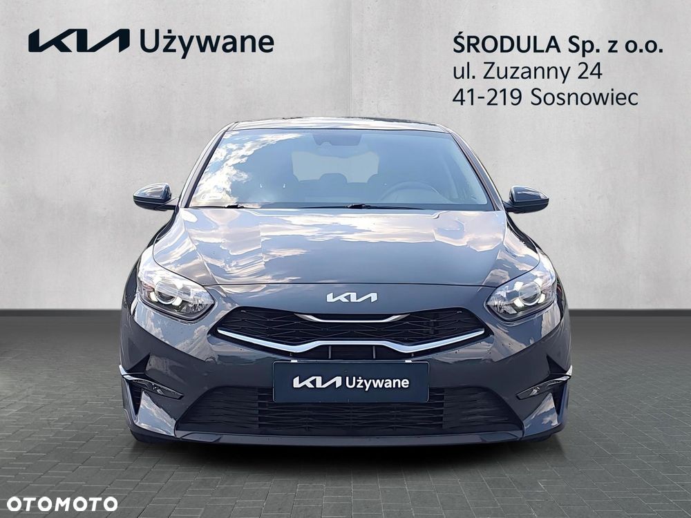 Kia Ceed - 8