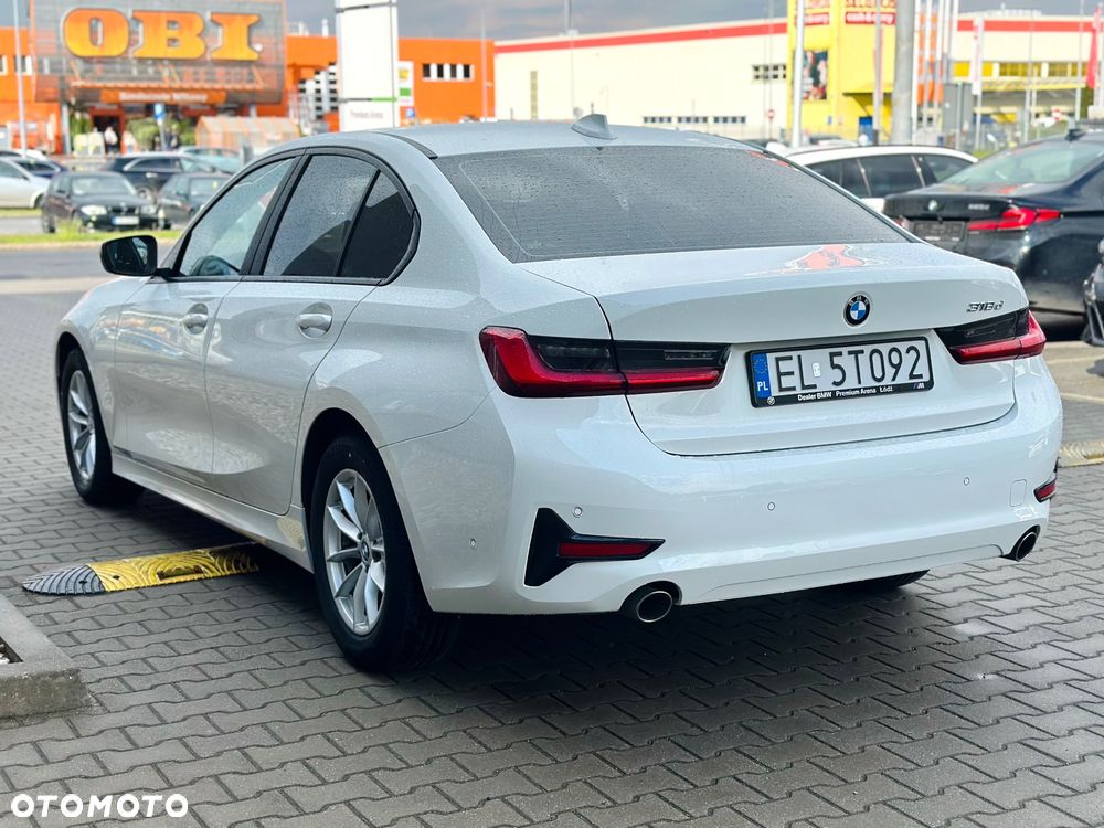 BMW Seria 3 318d - 37