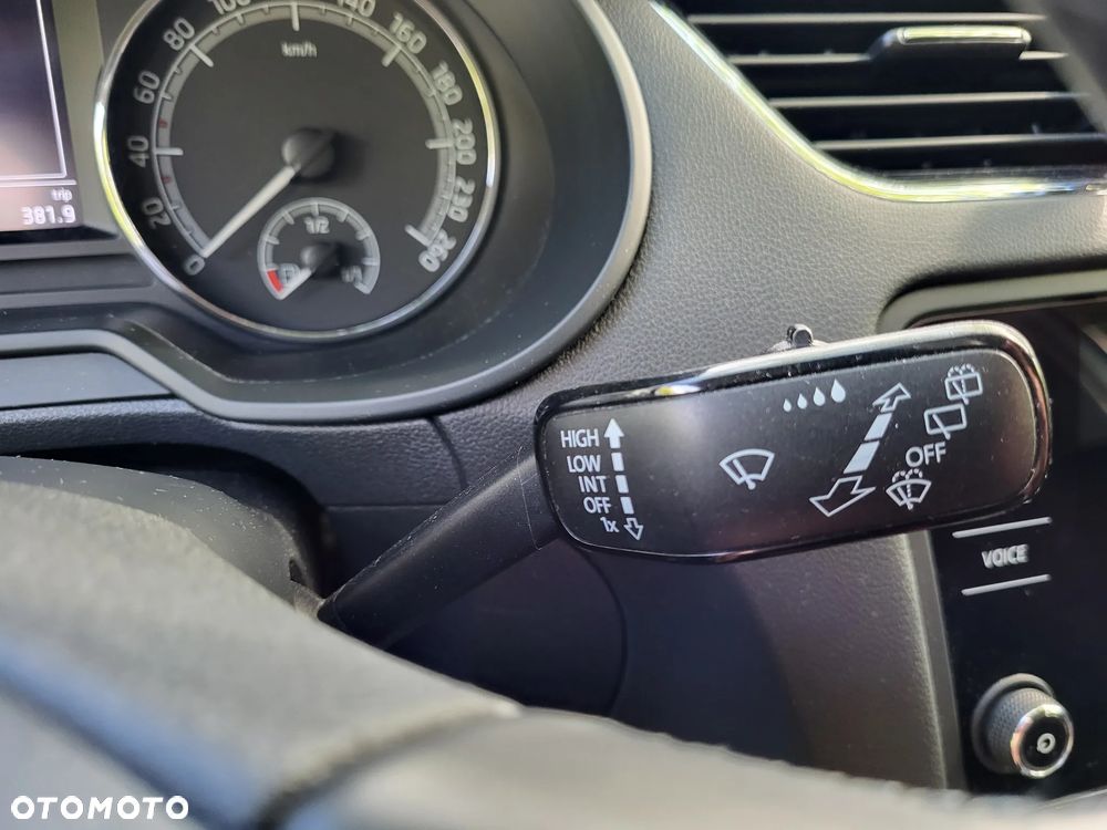 Skoda Octavia 1.6 TDI SCR Ambition - 19
