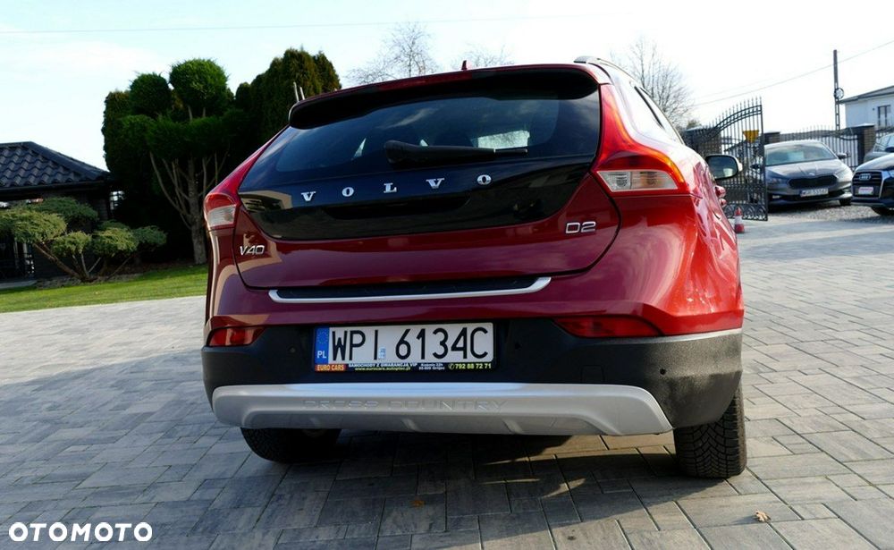 Volvo V40 Cross Country - 14