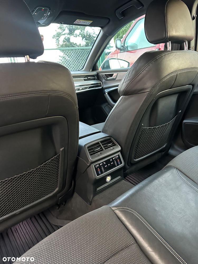 Audi A6 Avant 40 TDI quattro S tronic S line - 10