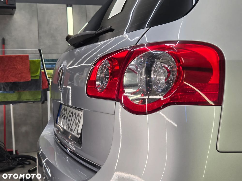 Volkswagen Passat Variant 2.0 TDI BlueMotion Technology DPF Comfortline - 26