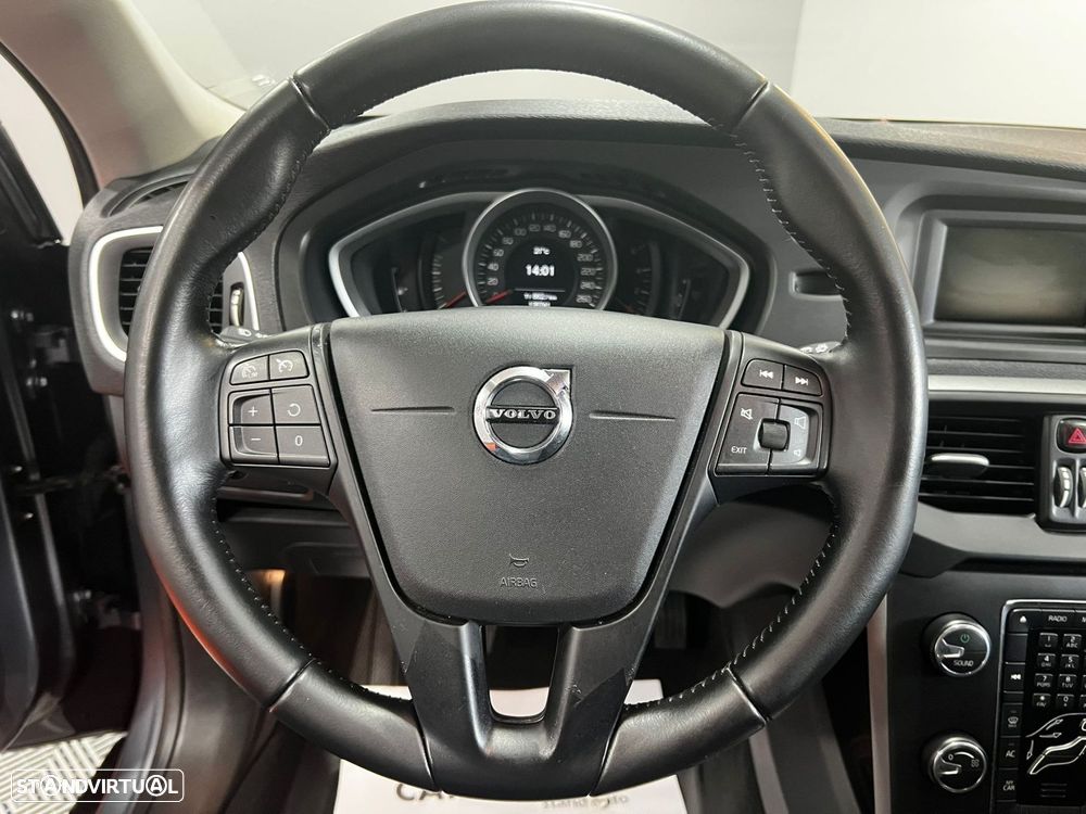 Volvo V40 Cross Country 2.0 D2 Summum - 13