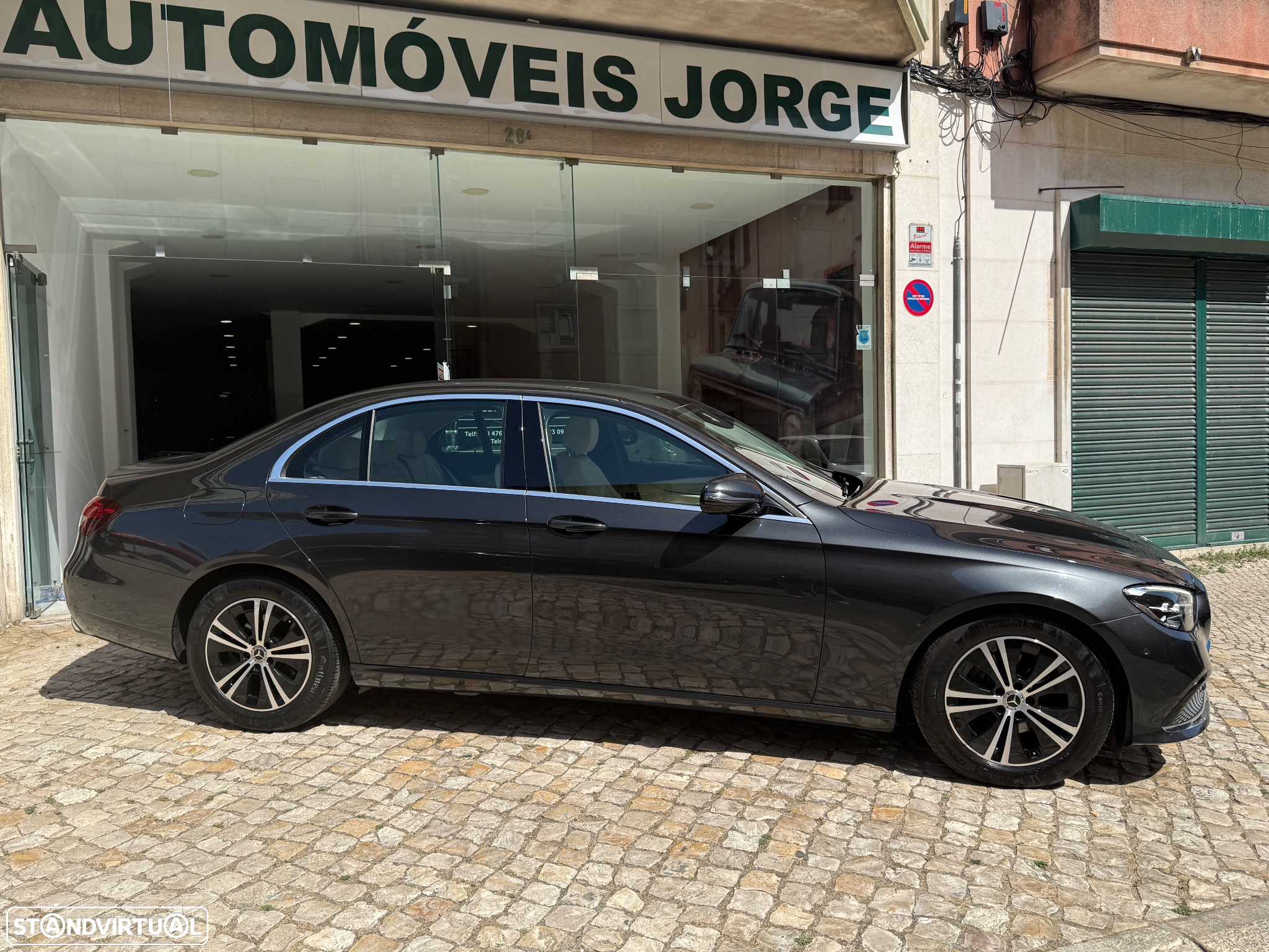 Mercedes-Benz E 220 d Avantgarde - 4