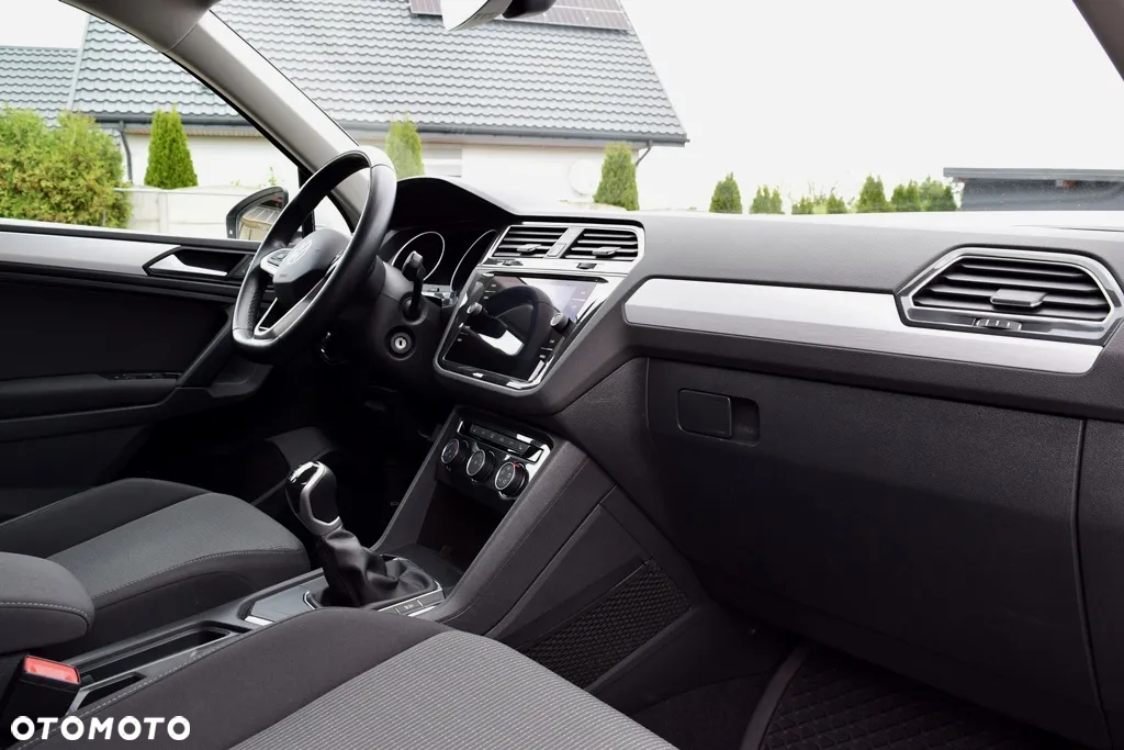 Volkswagen Tiguan 1.5 TSI EVO Comfortline - 23