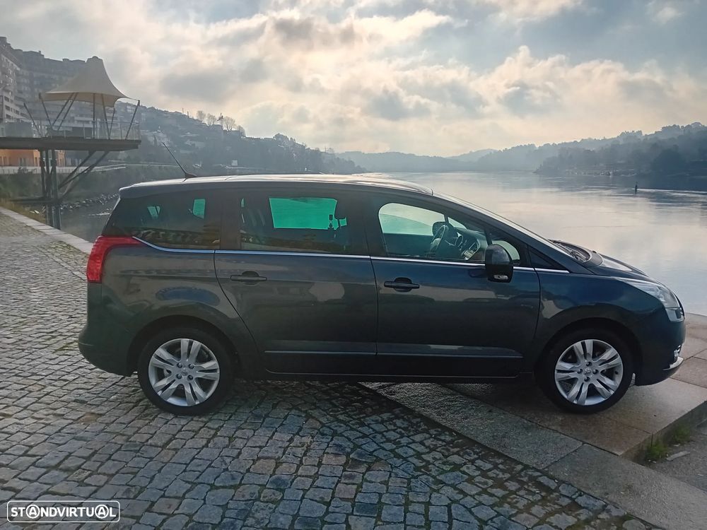 Peugeot 5008 1.6 HDi Premium - 23