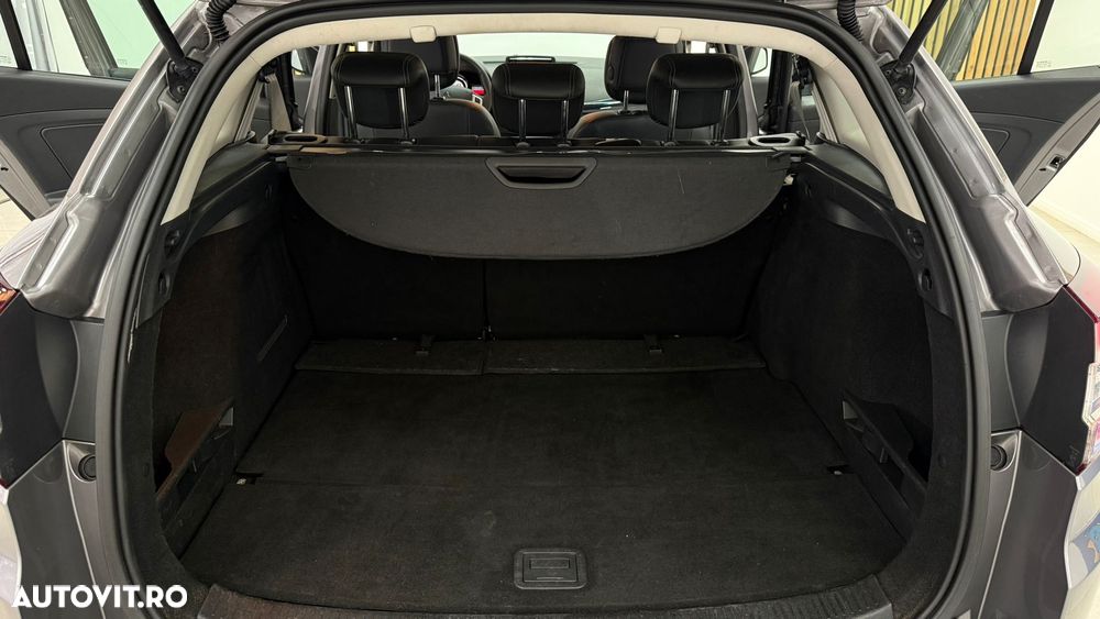 Renault Megane ENERGY dCi 110 Start & Stop Bose Edition - 17